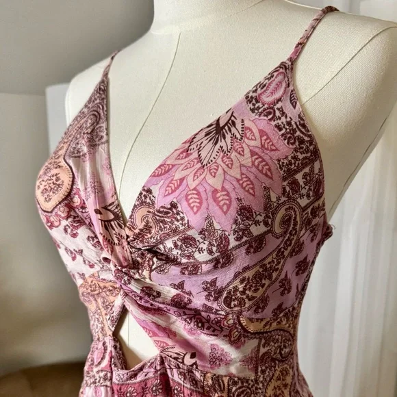 Angie | Twist Front Printed Midi Dress - Picture 3 of 6